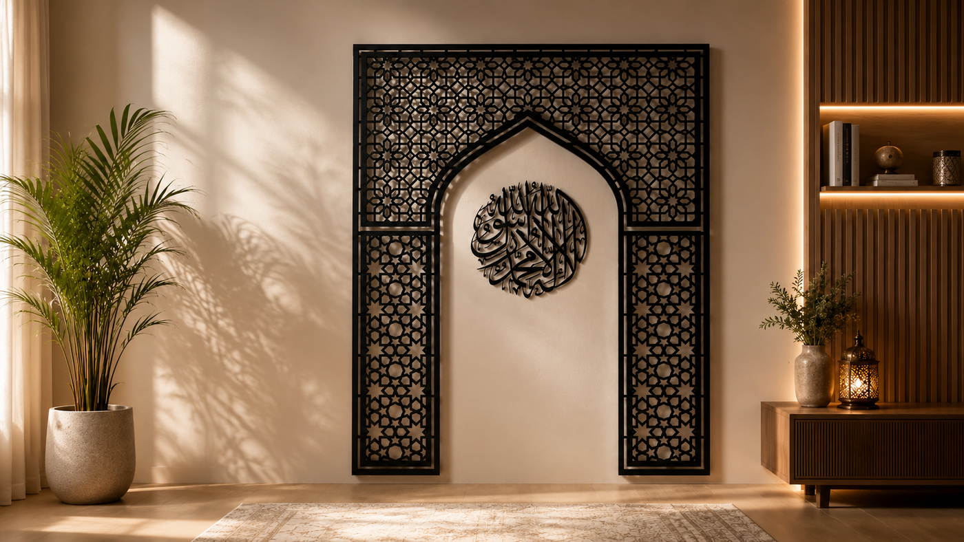 Complete your wall with a curated hanging decor set